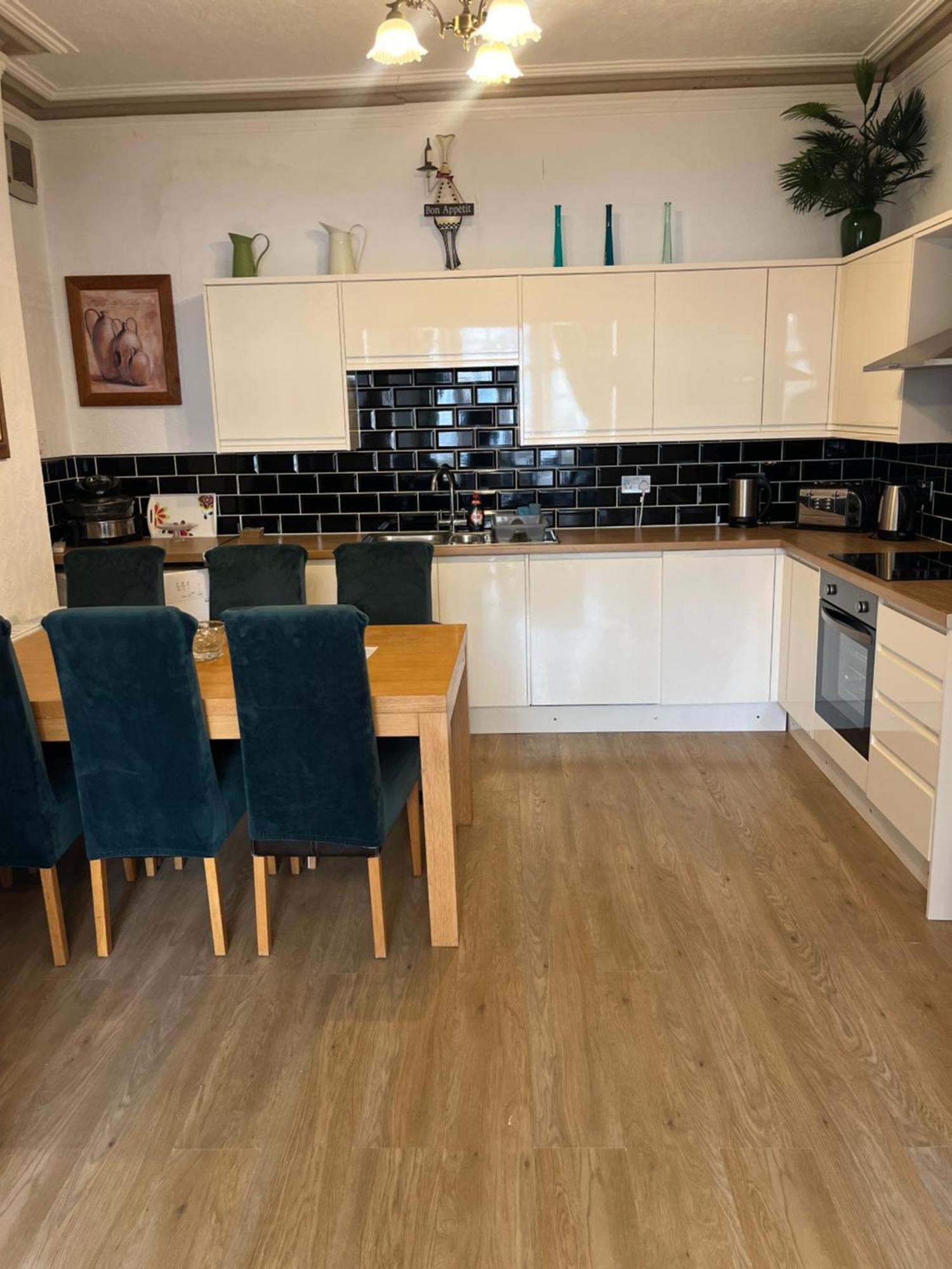 Marston Town Centre Villa 黑潭 外观 照片