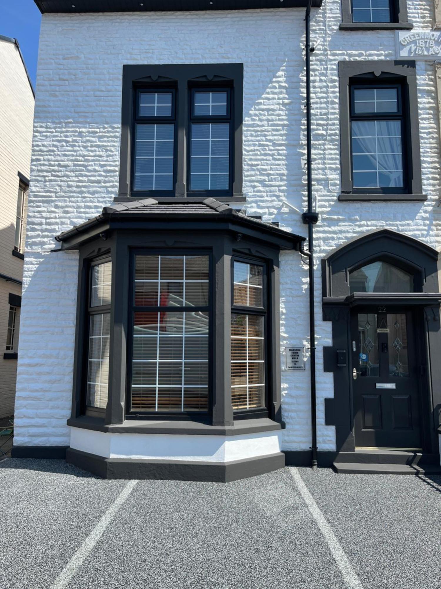 Marston Town Centre Villa 黑潭 外观 照片
