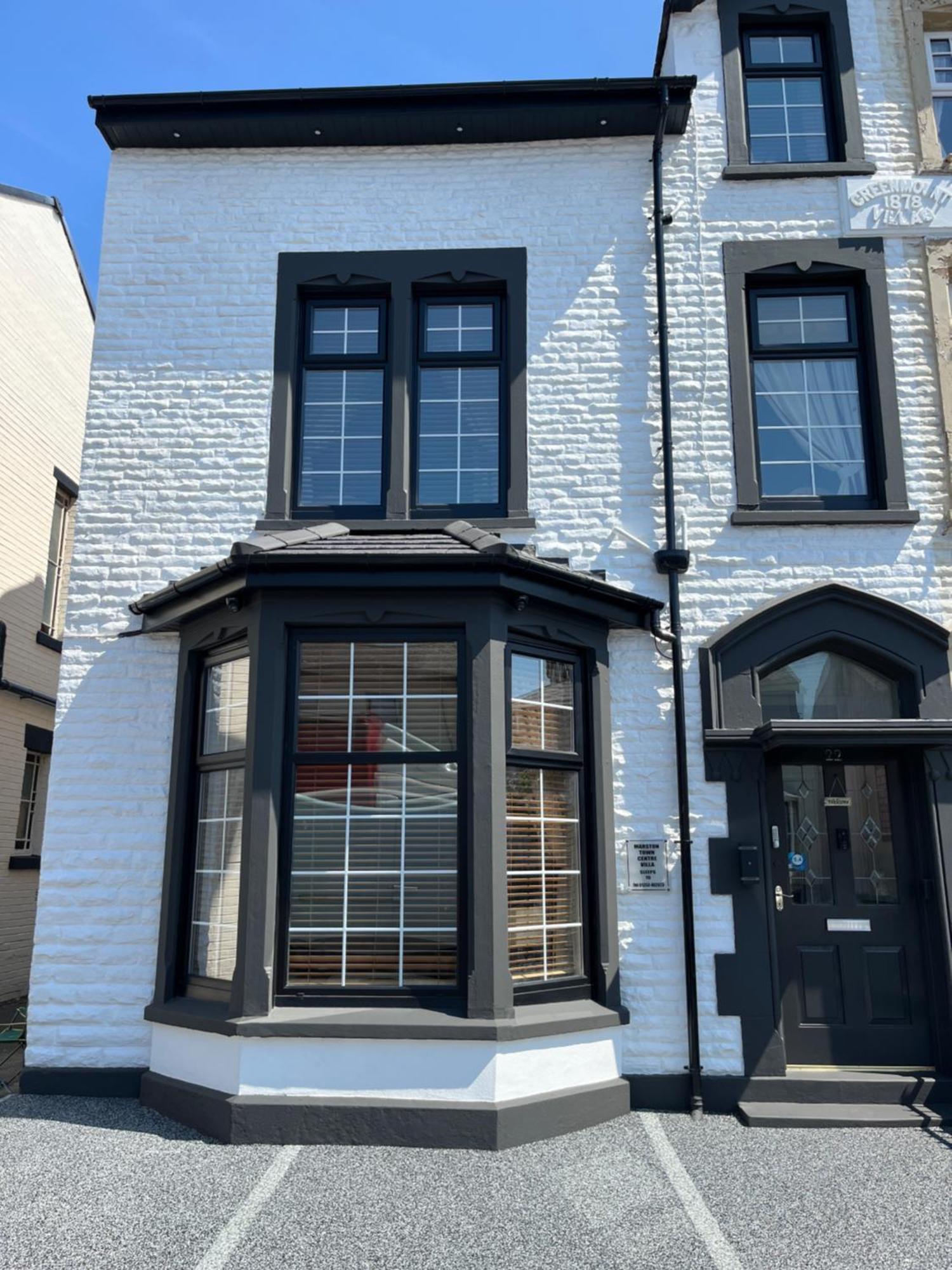 Marston Town Centre Villa 黑潭 外观 照片